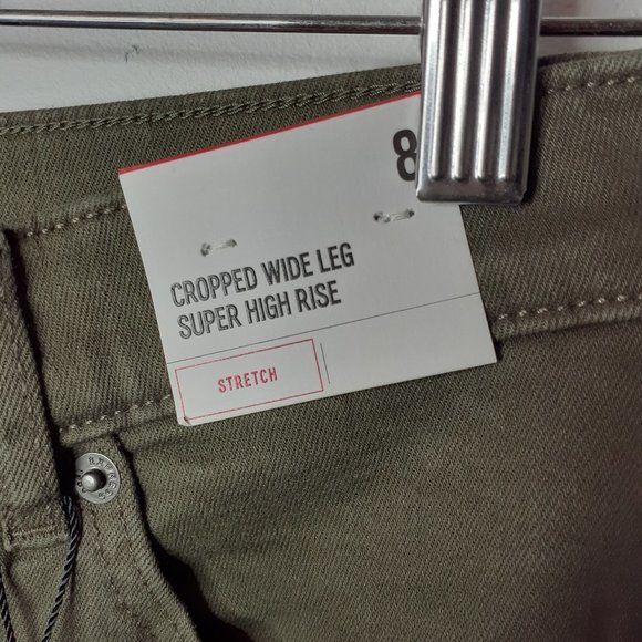 Express | Super High Waist Wide Leg Cropped Jeans - Picture 3 of 6